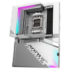 GIGABYTE B650E AORUS STEALTH ICE Материнская плата 3