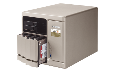 QNAP TS-677 (TS-677-1600-8G) Сетевой накопитель 5