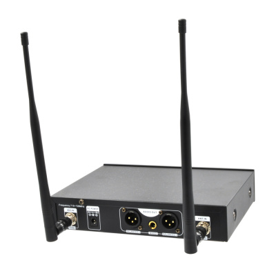 Axelvox DWS7000HT (LT bundle) AX-7000L Микрофонная радиосистема 2