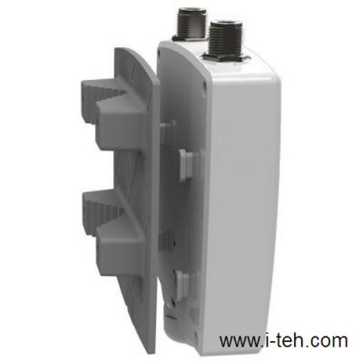 Точка доступа Wi-Fi Deliberant APC 5M-12 1
