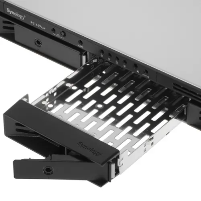 Synology RS1619XS+ Сетевое хранилище 2
