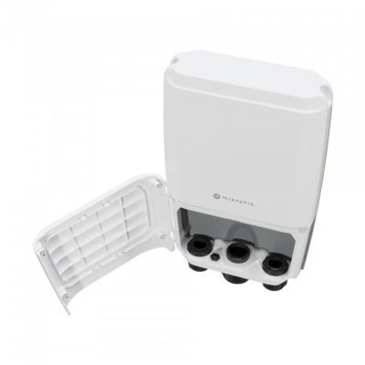 MikroTik FiberBox Plus (CRS305-1G-4S+OUT) Коммутатор 1