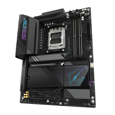 Gigabyte X870E AORUS PRO Материнская плата 1
