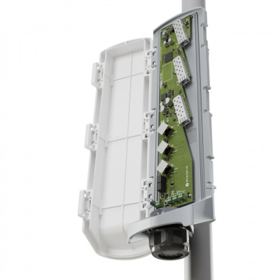 MikroTik GPERx6 CSS606-1G-2GI-3S+OUT Коммутатор управляемый 2