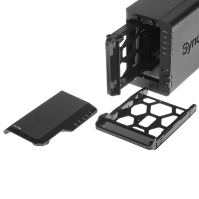 Synology DS220+ Сетевое хранилище 4